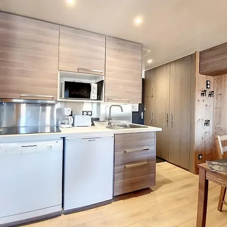 דירה 2 Pieces Renove, Proche Pistes, Balcon, Parking Exterieur - Fr-1-344-687